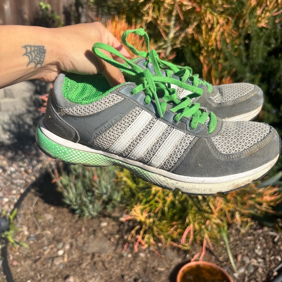 Adidas - Picture 2 of 8